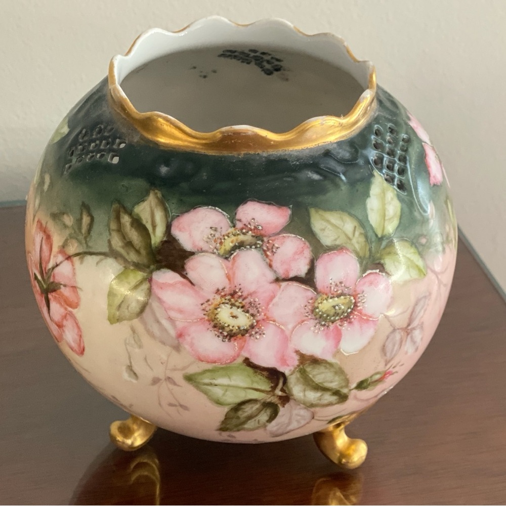 Vintage LEONARD hand painted Floral Decorative item with Gold Accents